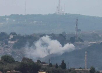 تصعيد جديد: مُسيّرة إسرائيلية تستهدف منزلًا في حومين الفوقا جنوب لبنان "فيديو" 2025