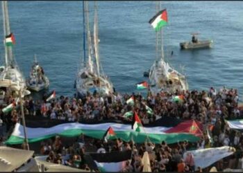 البحر يشتعل: معركة إنسانية وسياسية على شواطئ غزة .. قوارب الحياة تكسر الحصار " أسطول الصمود بين سيف إسرائيل وصمت العالم" 2025