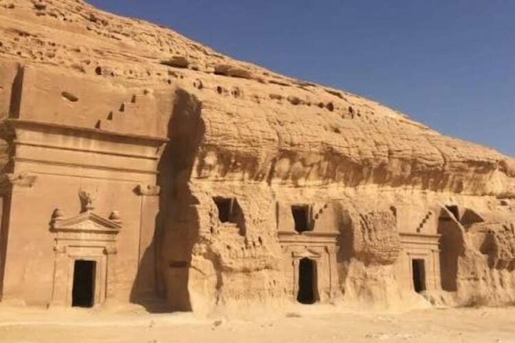 خطة سعودية لسحب بساط التاريخ من مصر .. "11 ألف عام في تبوك: الكشف عن أسرار أول قرية للإنسان في الجزيرة العربية" 1 خطة سعودية لسحب بساط التاريخ من مصر .. "11 ألف عام في تبوك: الكشف عن أسرار أول قرية للإنسان في الجزيرة العربية" 2025