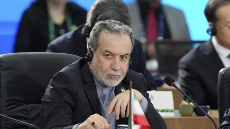 إيران تبدأ جولة محادثات دبلوماسية مع ثلاث دول أوروبية في نيويورك 1 إيران تبدأ جولة محادثات دبلوماسية مع ثلاث دول أوروبية في نيويورك 2025