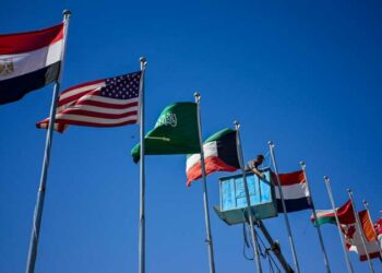 رسالة غائبة من غزة: هل تنجح قمة شرم الشيخ للسلام في حل العقدة التاريخية 2025