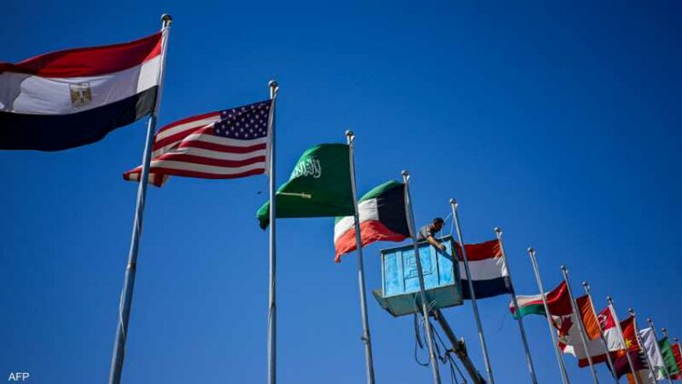 رسالة غائبة من غزة: هل تنجح قمة شرم الشيخ للسلام في حل العقدة التاريخية 2025