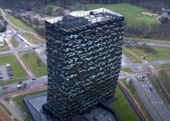 هولندا تُتَّهَم بالقرصنة بعد استحواذها على شركة “نيكسبيريا” الصينية: وبكين ترد بغضب وتلوّح بحظر المعادن النادرة 2025