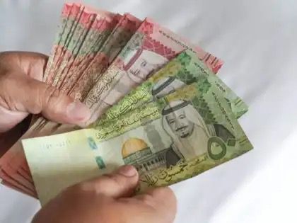 بعد عام ونصف على إطلاق “الإقامة المميزة”.. السعودية تعيد تعريف مفهوم الإقامة والعمل للأجانب 2 بعد عام ونصف على إطلاق “الإقامة المميزة”.. السعودية تعيد تعريف مفهوم الإقامة والعمل للأجانب 2025