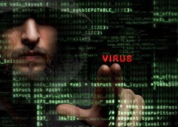 انتحال Signal وToTok: حملتا "ProSpy" و "ToSpy" للتجسس تهزان أمن أندرويد في الإمارات 2025