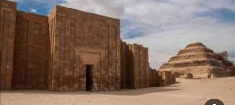 لوحة "خنتي كا" تختفي في ظروف غامضة: هل تكررت مأساة سرقة الأسورة الذهبية بسقارة؟ 1 لوحة "خنتي كا" تختفي في ظروف غامضة: هل تكررت مأساة سرقة الأسورة الذهبية بسقارة؟ 2025