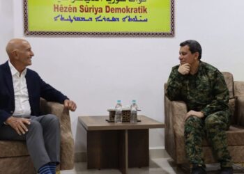 وفد أمريكي رفيع يلتقي قائد قسد لبحث استئناف تنفيذ "اتفاق 10 آذار" مع سلطة الشرع 2025