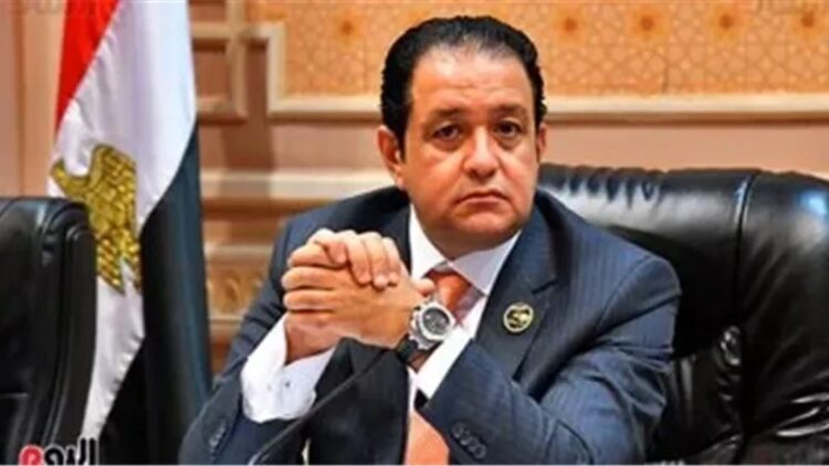 “عدم الترشح” مقابل “المغادرة السريعة”: روايتان في قصة البرلماني المصري علاء عابد 2025