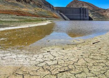 "أشدّ جفاف منذ قرن": طهران على حافة "يوم الصفر" المائي 2025