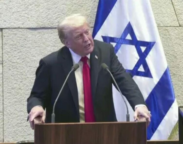 ترامب يعلن بدء المرحلة الثانية من صفقة غزة وسط أزمة رفات الأسرى الإسرائيليين 1 ترامب يعلن بدء المرحلة الثانية من صفقة غزة وسط أزمة رفات الأسرى الإسرائيليين 2025