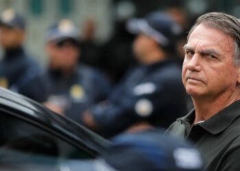 المحكمة العليا البرازيلية تقرر إبقاء الرئيس السابق بولسونارو قيد الإقامة الجبرية 2025