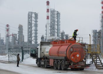 روسيا ترد على ترامب: لا أزمة بنزين ولا انهيار اقتصادي 2025