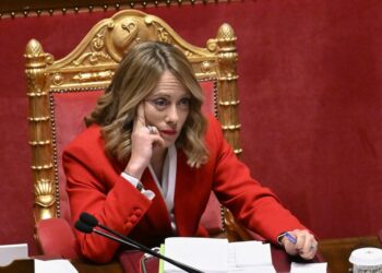 نصب رقمي بوجه مألوف: كيف انتحل المحتالون هوية قادة إيطاليين؟ 2025