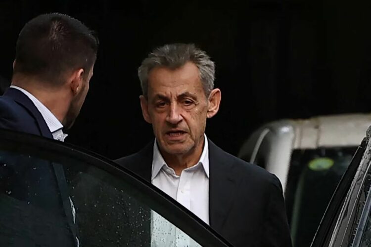 ساركوزي خلف القضبان: رئيس فرنسا الأسبق يواجه سلسلة إدانات تلاحقه من ليبيا إلى موناكو 1 ساركوزي خلف القضبان: رئيس فرنسا الأسبق يواجه سلسلة إدانات تلاحقه من ليبيا إلى موناكو 2025