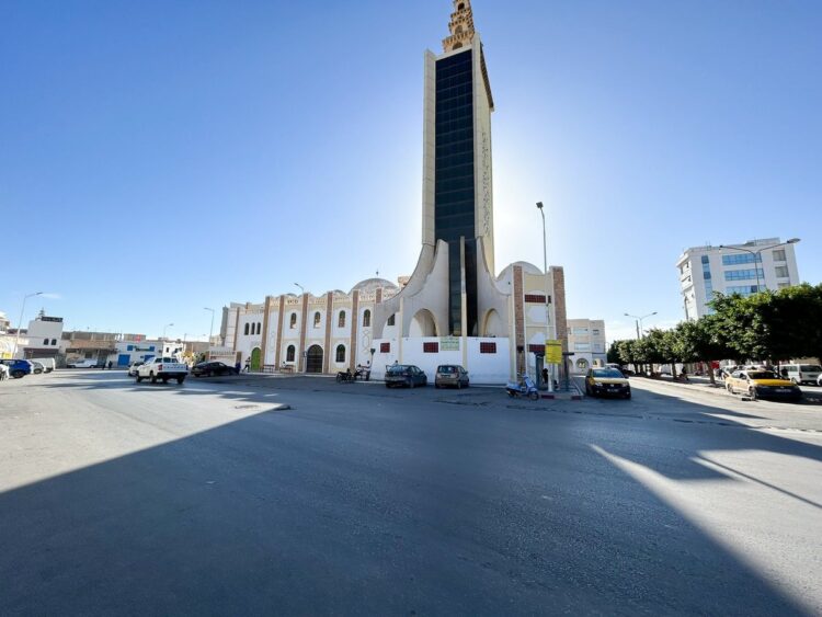 تونس: إضراب عام في قابس ووفد صيني يبحث حلولاً لأزمة التلوث "صور" 2025