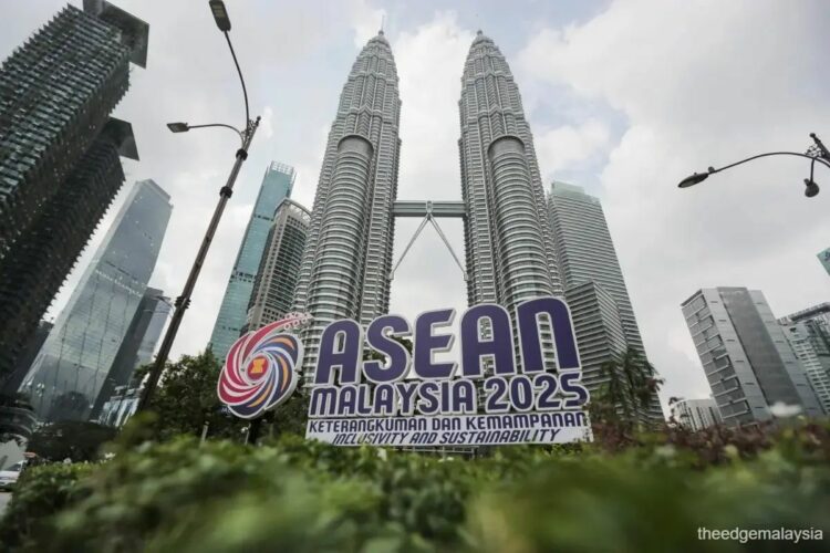 انطلاق القمة السابعة والأربعين لرابطة آسيان في كوالالمبور بمشاركة قادة الولايات المتحدة والصين والهند وروسيا 1 انطلاق القمة السابعة والأربعين لرابطة آسيان في كوالالمبور بمشاركة قادة الولايات المتحدة والصين والهند وروسيا 2025