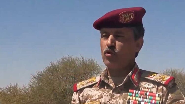 تدهور صحة وزير دفاع الحوثيين وانشقاقات عسكرية تضرب صفوف الجماعة 2026