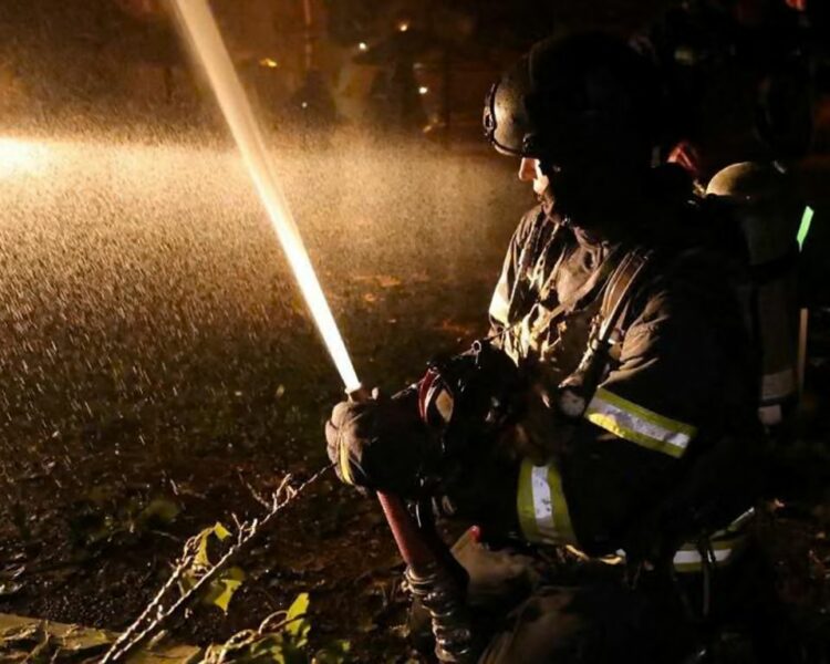 روسيا وأوكرانيا تتبادلان القصف الصاروخي بعد تجميد قمة بوتين – ترامب 1 روسيا وأوكرانيا تتبادلان القصف الصاروخي بعد تجميد قمة بوتين – ترامب 2025