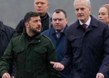 زيلينسكي بين النرويج والسويد وبروكسل: حراك أوروبي لتأمين السلاح والطاقة وسط تصعيد روسي يطال الأطفال 2025