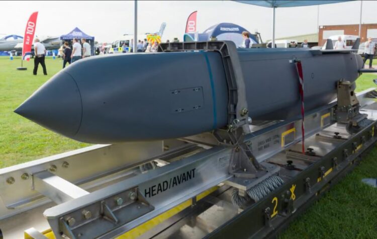 صواريخ “ستورم شادو” تضرب مصنع بارود داخل روسيا… وتجميد قمة “ترامب – بوتين” بعد فشل الاتصالات الدبلوماسية 1 صواريخ “ستورم شادو” تضرب مصنع بارود داخل روسيا… وتجميد قمة “ترامب – بوتين” بعد فشل الاتصالات الدبلوماسية 2025