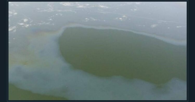 بقعة بترول تربك حياة الآلاف في الأقصر بجنوب مصر …توقف محطة الطود للمياه 2026