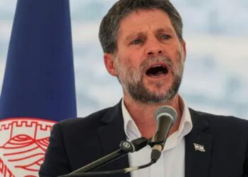 سموتريتش يشعل غضب العرب: التطبيع مقابل دولة فلسطينية مرفوض… والوزير الإسرائيلي يهاجم السعوديين ويدعوهم لركوب الجمال 2025