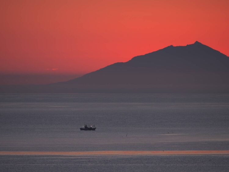 زلزال بقوة 5.8 درجة يضرب هوكايدو اليابانية.. وتحذيرات من هزات ارتدادية قوية 2026