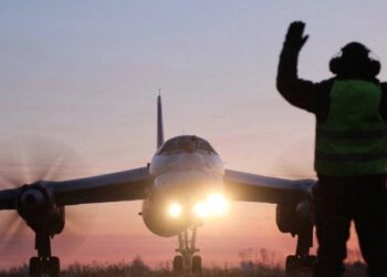 اليابان تدفع بطائرات مقاتلة بعد تحليق قاذفات روسية نووية 2025