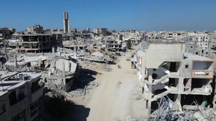 فتح: لجنة كفاءات لإدارة غزة خطوة مهمة شرط تبعيتها للحكومة الفلسطينية وترامب يبحث وقف إطلاق النار مع أمير قطر 1 فتح: لجنة كفاءات لإدارة غزة خطوة مهمة شرط تبعيتها للحكومة الفلسطينية وترامب يبحث وقف إطلاق النار مع أمير قطر 2025