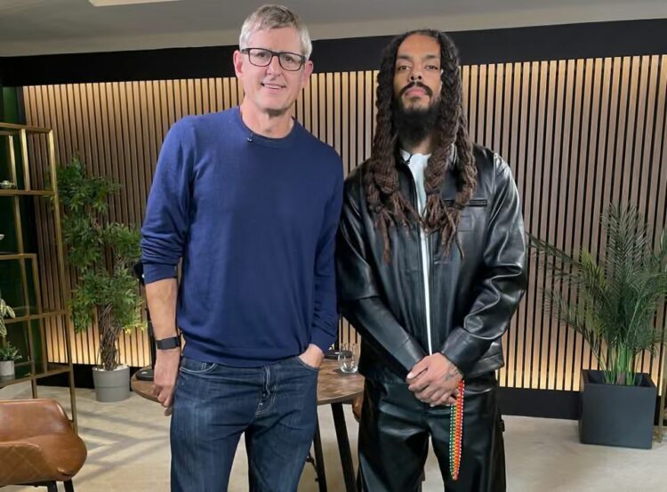 الخطوط الجوية البريطانية تسحب رعايتها من بودكاست لويس ثيرو بعد مقابلة مع مغنٍ تضامن مع فلسطين 1 الخطوط الجوية البريطانية تسحب رعايتها من بودكاست لويس ثيرو بعد مقابلة مع مغنٍ تضامن مع فلسطين 2025