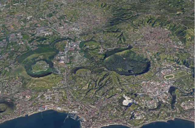 زلزال بقوة 3.1 درجة يضرب كامبي فليغري البركانية غرب نابولي 1 زلزال بقوة 3.1 درجة يضرب كامبي فليغري البركانية غرب نابولي 2025