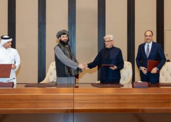 باكستان تفضح "مزاعم خبيثة" حول تدخل المخابرات التركية لمنع الحرب مع طالبان 2025