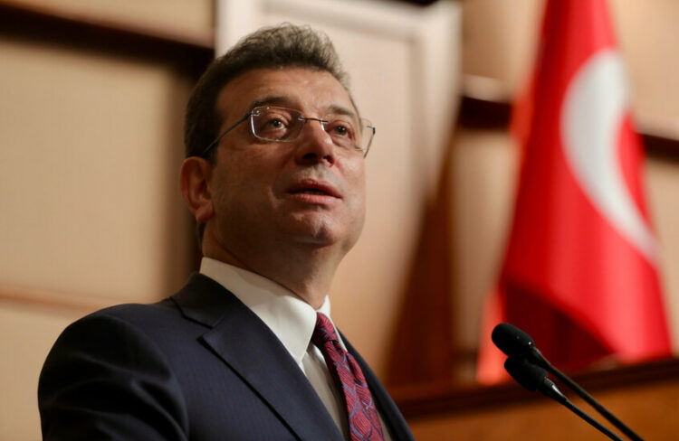 تركيا: مذكرة اعتقال ضد عمدة إسطنبول السابق أكرم إمام أوغلو بتهمة "التجسس" 1 تركيا: مذكرة اعتقال ضد عمدة إسطنبول السابق أكرم إمام أوغلو بتهمة "التجسس" 2025