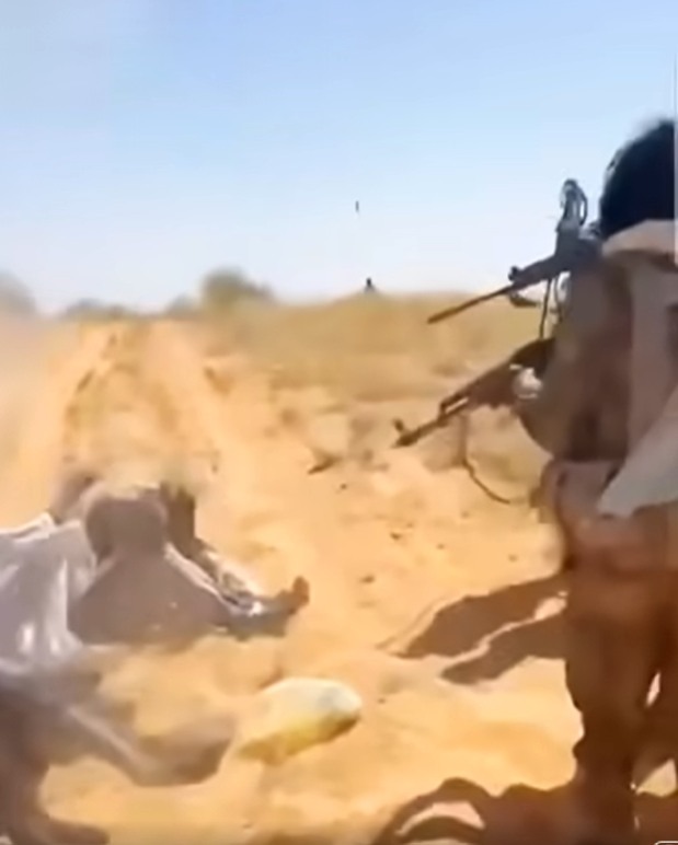 سقوط الفاشر يقلب الموازين: دعوات أمريكية عاجلة لتصنيف "قوات الدعم السريع" كـ "منظمة إرهابية" 1 سقوط الفاشر يقلب الموازين: دعوات أمريكية عاجلة لتصنيف "قوات الدعم السريع" كـ "منظمة إرهابية" 2025