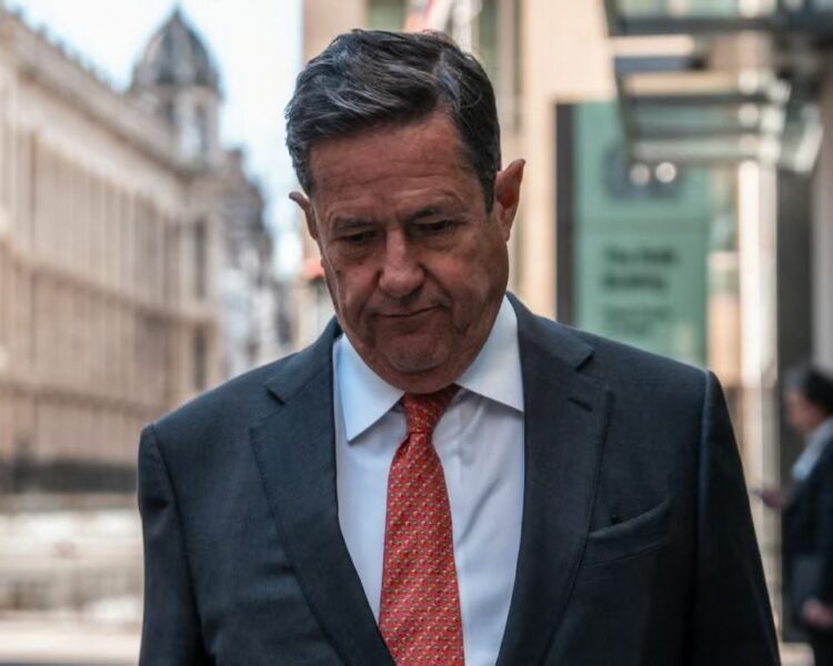 فضيحة بنك باركليز تتفاقم: إليزابيث وارن تطالب بالتحقيق في تورط المدير التنفيذي السابق جيس ستالي بعلاقاته مع جيفري إبستين 1 فضيحة بنك باركليز تتفاقم: إليزابيث وارن تطالب بالتحقيق في تورط المدير التنفيذي السابق جيس ستالي بعلاقاته مع جيفري إبستين 2025