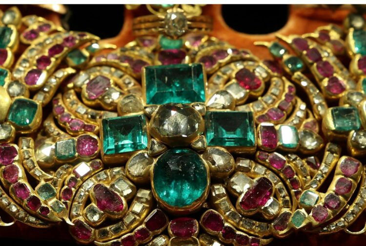 إيطاليا :متحف نابولي يحمي كنوزه من السرقة بتقنية “الخرائط الجنائية” للأحجار الكريمة 1 إيطاليا :متحف نابولي يحمي كنوزه من السرقة بتقنية “الخرائط الجنائية” للأحجار الكريمة 2025