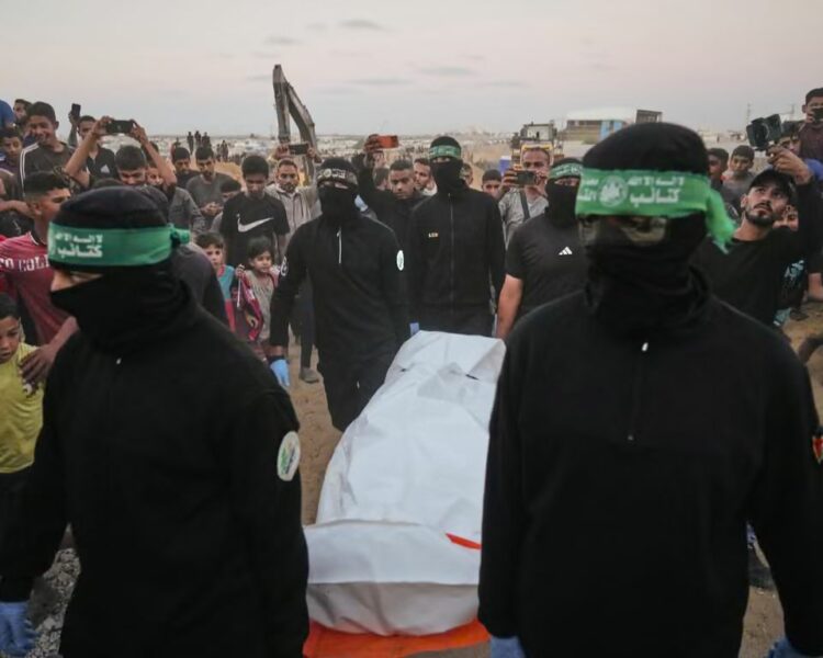 كتائب القسام تتوعد بالرد بعد غارات إسرائيلية على غزة إثر اتهامات نتنياهو لحماس بخرق الهدنة 2026