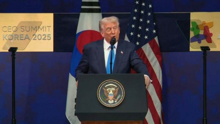 ترامب يكشف مصير ترشحه لولاية ثالثة في البيت الأبيض 2026