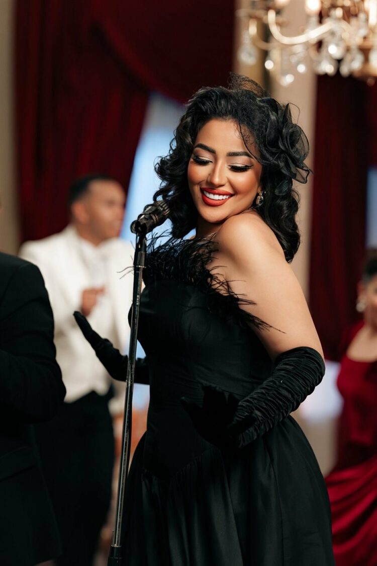 تسريب مقاطع فيديو رحمة محسن: من هو رجل الأعمال البارز الذي ظهر في الصورة المسربة من زواج ديسمبر 2023؟ 2025