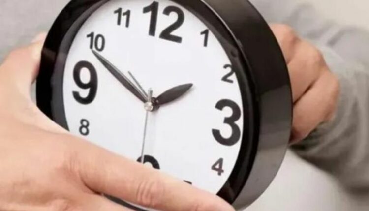 التوقيت الشتوي 2025 في مصر إليك خطوات تغيير الساعة حسب نوع الجهاز 2026