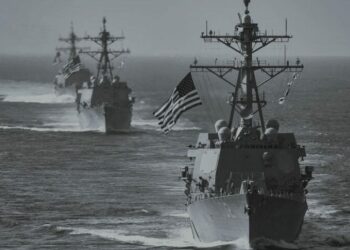 الحرب السرية في الكاريبي: إسقاط طائرات مخدرات يشعل التوتر بين فنزويلا والولايات المتحدة 2025