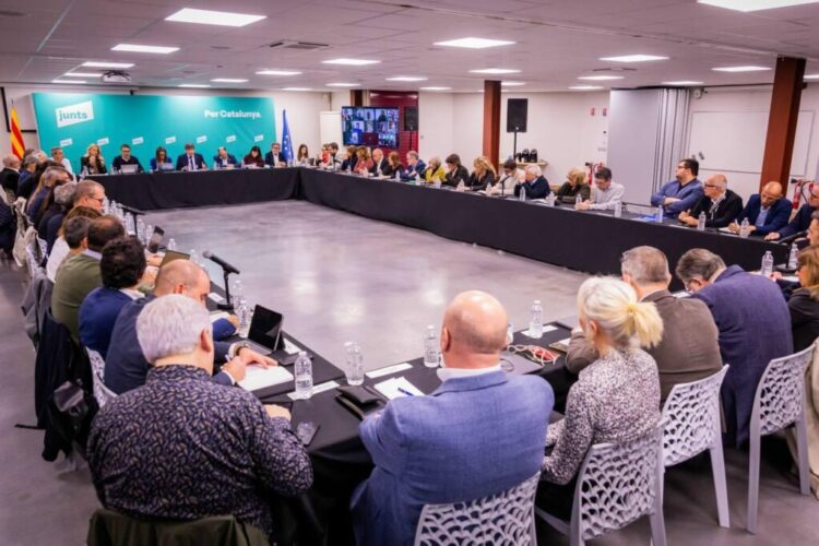 إسبانيا على حافة أزمة سياسية جديدة بعد انفصال حزب "متحدون من أجل كتالونيا" عن الاشتراكيين 2026