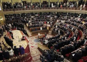 البرلمان الإسباني يقر قانونًا يحظر تجارة الأسلحة مع إسرائيل 2025