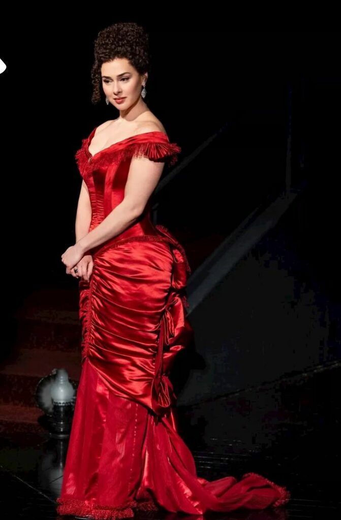 شيرين أحمد طارق.. نجمة المسرح التي أبهرت جمهور افتتاح المتحف المصري الكبير 2 شيرين أحمد طارق.. نجمة المسرح التي أبهرت جمهور افتتاح المتحف المصري الكبير 2025