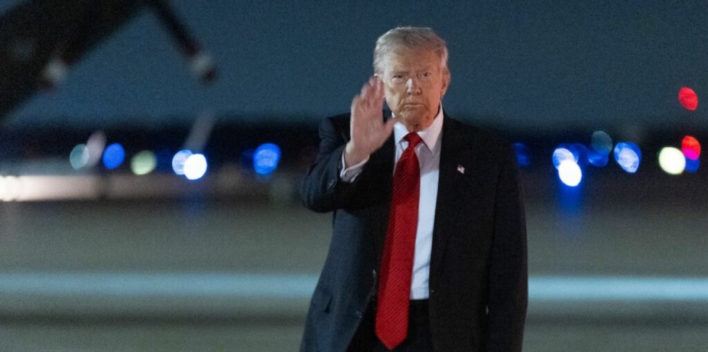 ترامب يثير الجدل مجددًا: إعلان غامض عن استئناف التجارب النووية يربك العالم 2 ترامب يثير الجدل مجددًا: إعلان غامض عن استئناف التجارب النووية يربك العالم 2025