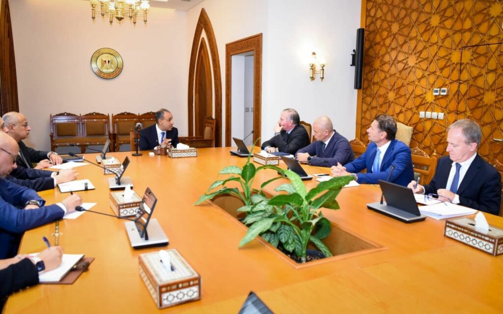 وزير الخارجية المصري يستقبل المبعوث الإيطالي الخاص لإعمار غزة ويؤكد استضافة مؤتمر دولي لدعم القطاع 2025