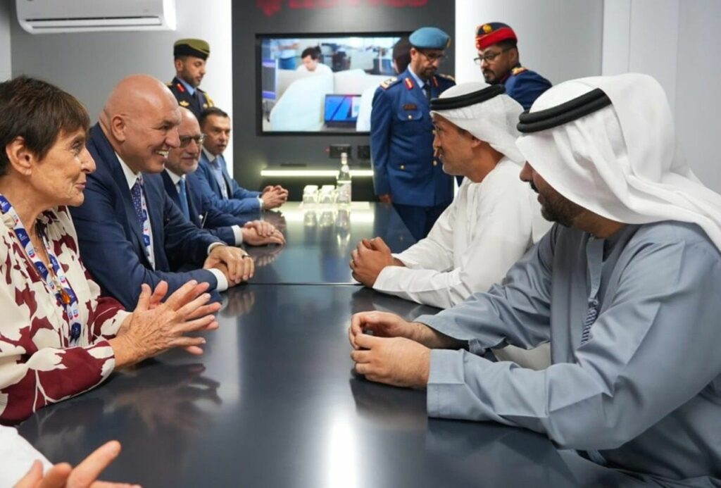 وزير الدفاع الإيطالي في جولة خليجية… تعزيز تحالفات عسكرية مع الإمارات وقطر 2026