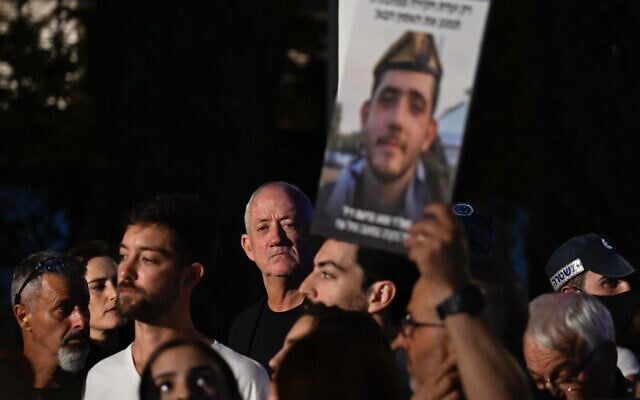 تل أبيب تشتعل غضبًا: مظاهرات واسعة تتهم نتنياهو بإخفاء حقيقة «هزيمة 7 أكتوبر» 2 تل أبيب تشتعل غضبًا: مظاهرات واسعة تتهم نتنياهو بإخفاء حقيقة «هزيمة 7 أكتوبر» 2025