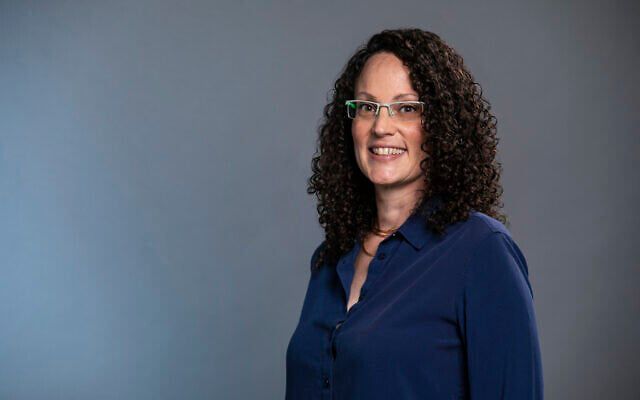 القاهرة الغنزية: كنز مصر المخفي يكشف أسرار الأدب اليهودي في العصور الوسطى 2025