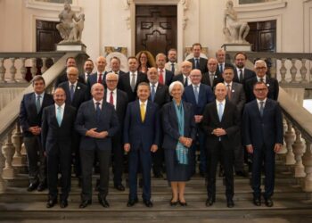 البنك المركزي الأوروبي يثبت الفائدة عند 2% ويطلق المرحلة التالية من تجربة “اليورو الرقمي” 2025